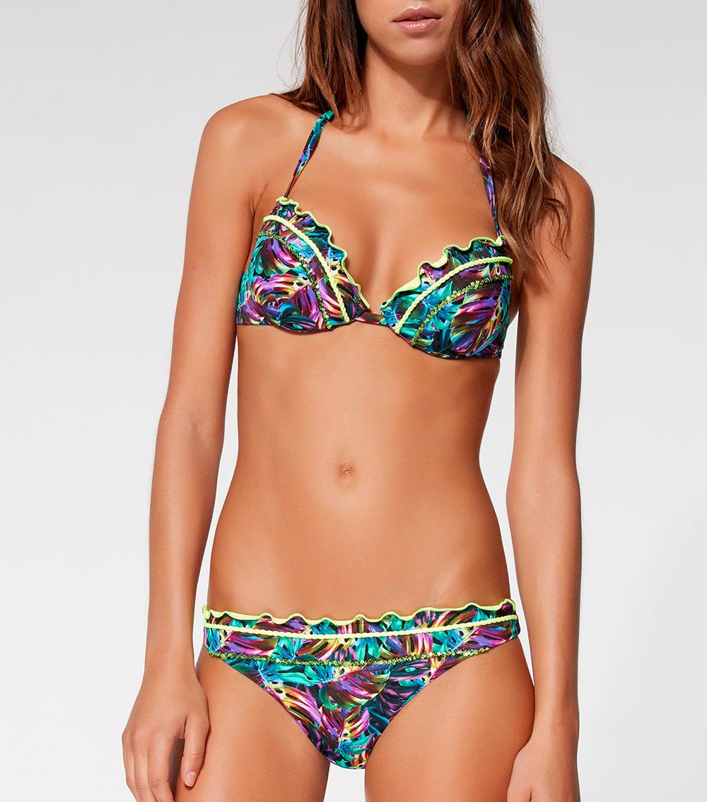 Collezione Beachwear Calzedonia estate 2017, tra esplosione di colori, fantasie floreali e tendenze retrò