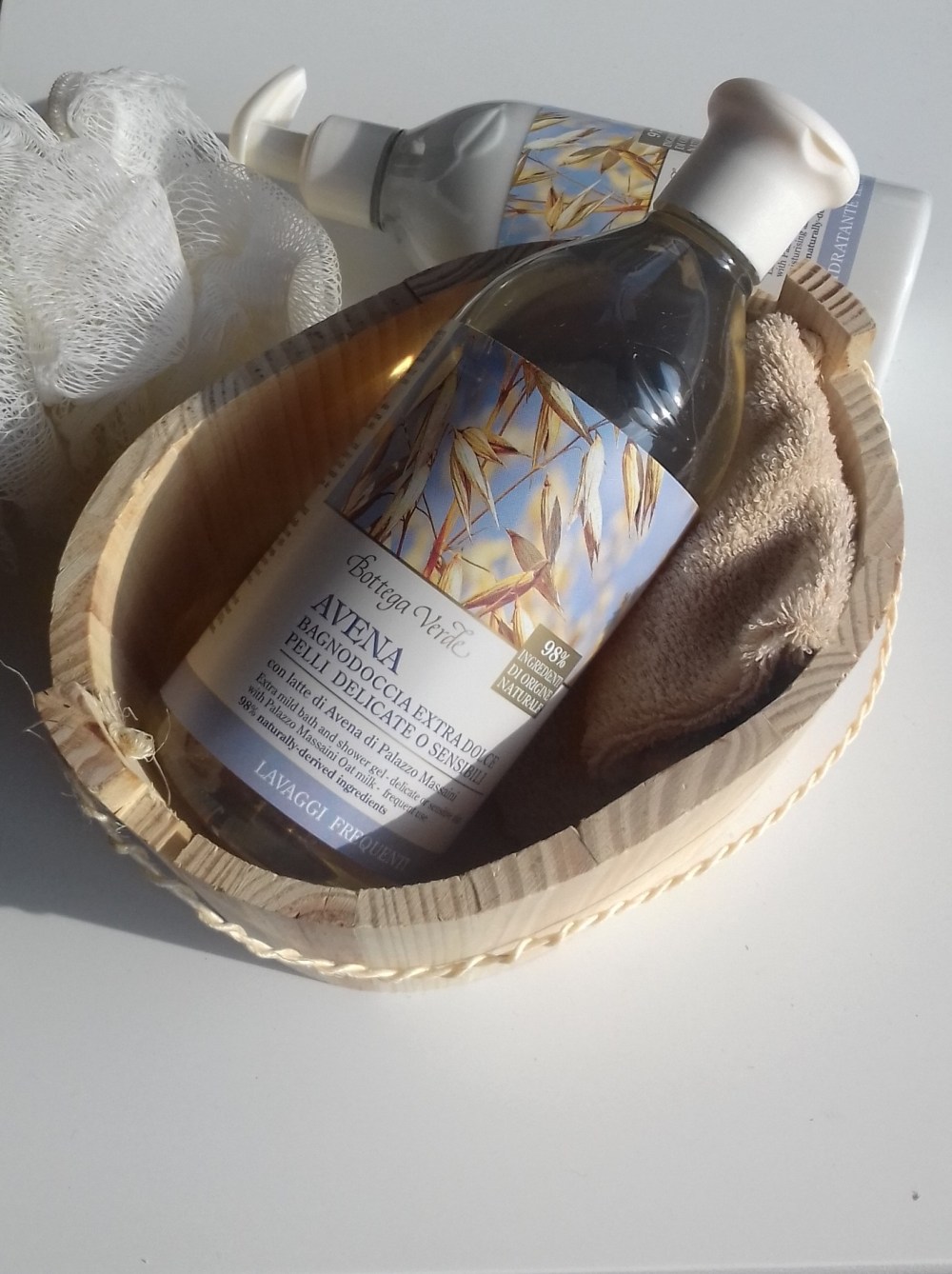 Delicatezza e naturalità nella Linea Avena di Bottega Verde