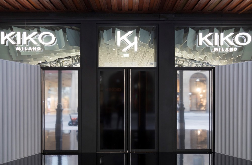KIKOiD di Kiko a Milano, corso Vittorio Emanuele