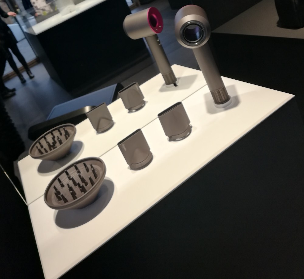 Apre a Milano il primo Dyson Demo Store italiano