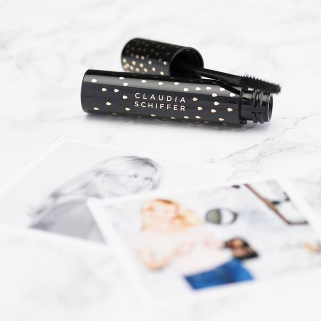 Make-up Beauty Essentials di Claudia Schiffer per Artdeco