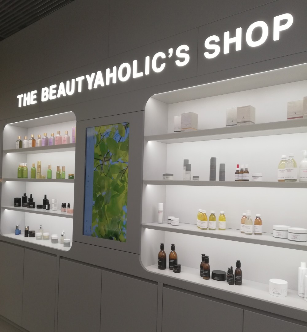 A Milano apre The Beautyaholic’s Shop, tempio della bellezza per le amanti della cosmesi green