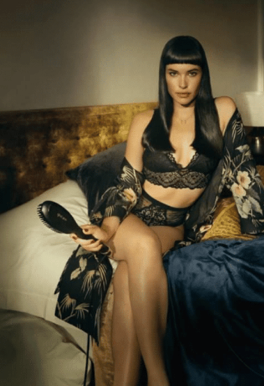 Pubblicità Ghd Glide #unrisvegliodaregina