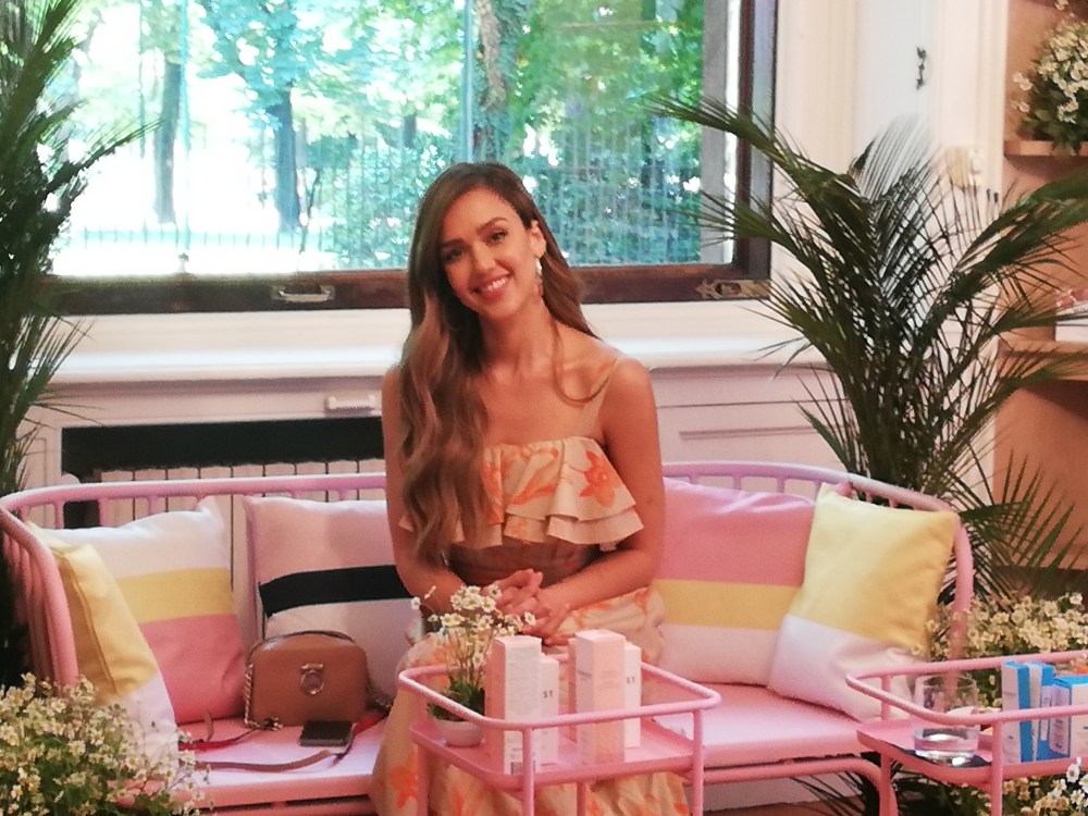 Jessica-Alba-Honest-Beauty-Italia