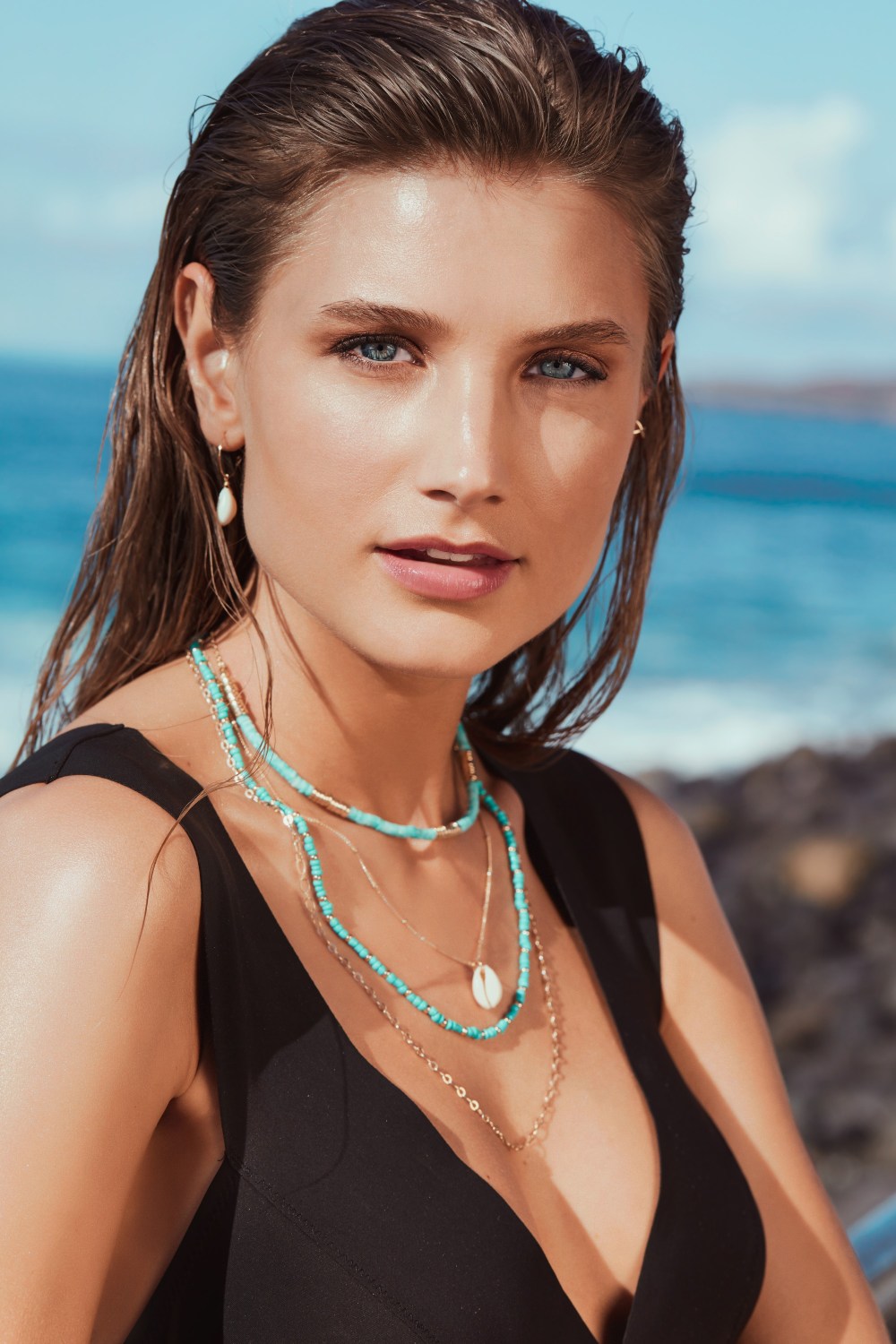 Turchesi e conchiglie nei bijoux dell'estate