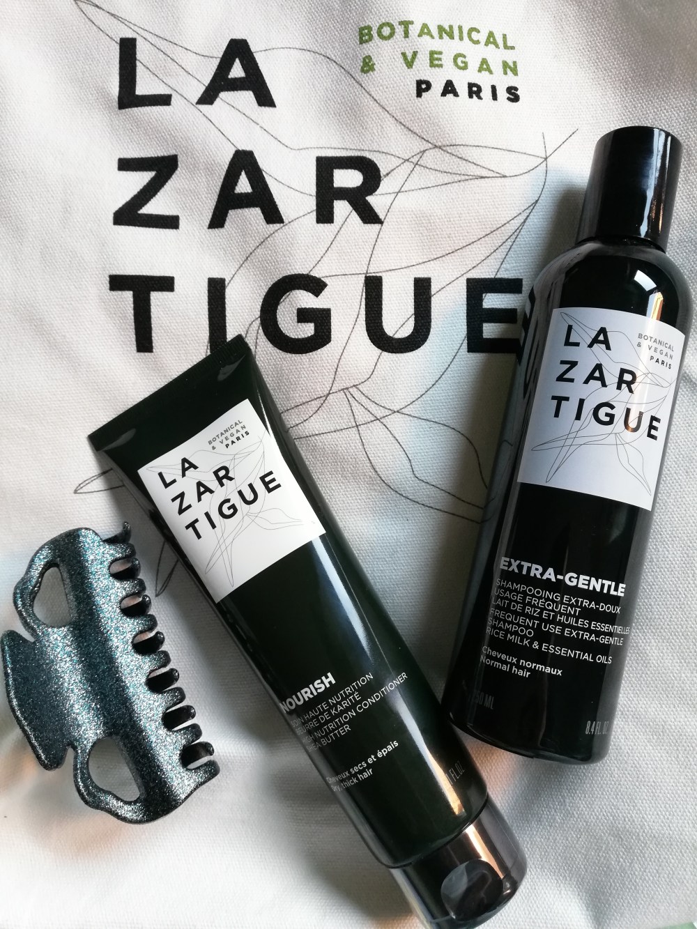 Trattamenti per capelli botacini vegani venduti in farmacia