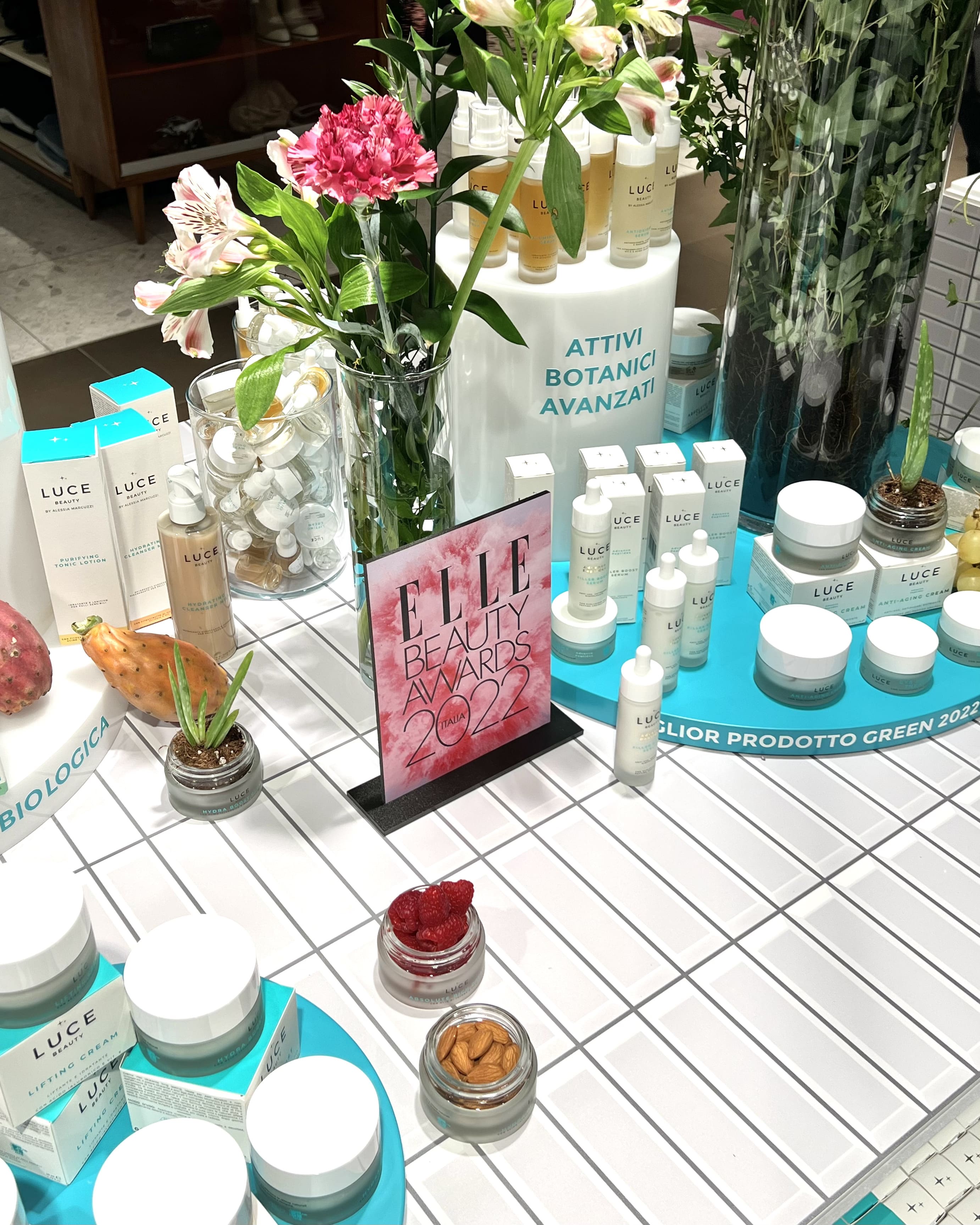 Il corner Luce Beauty al Beauty Bar Plus in Rinascente Milano