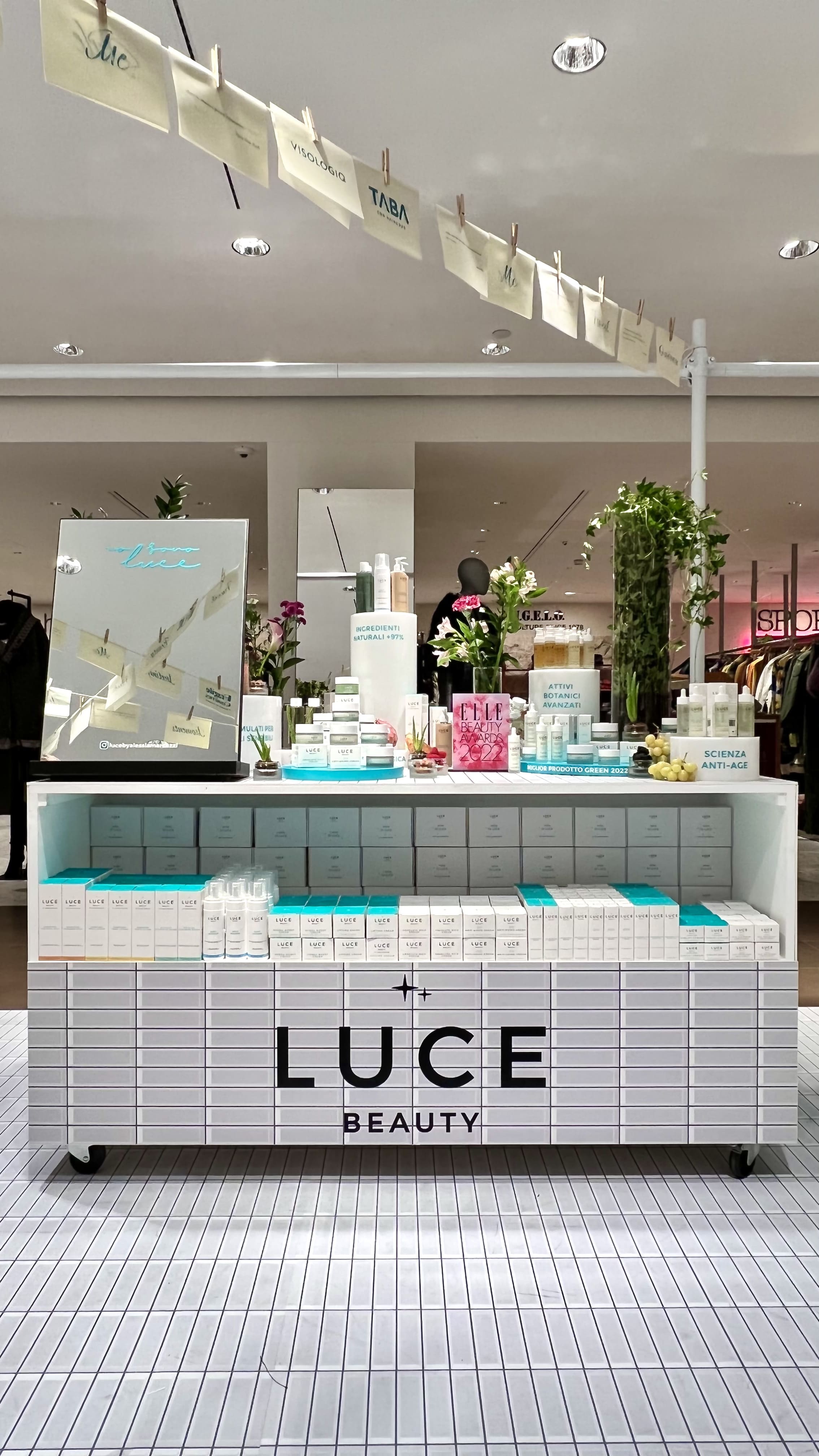 Il corner Luce Beauty al Beauty Bar Plus in Rinascente Milano