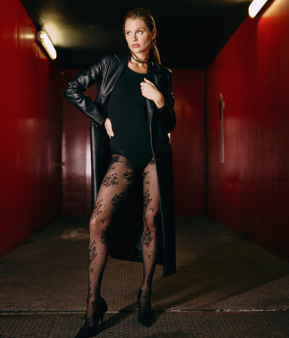 Outfit elegante in stile dark per Halloween