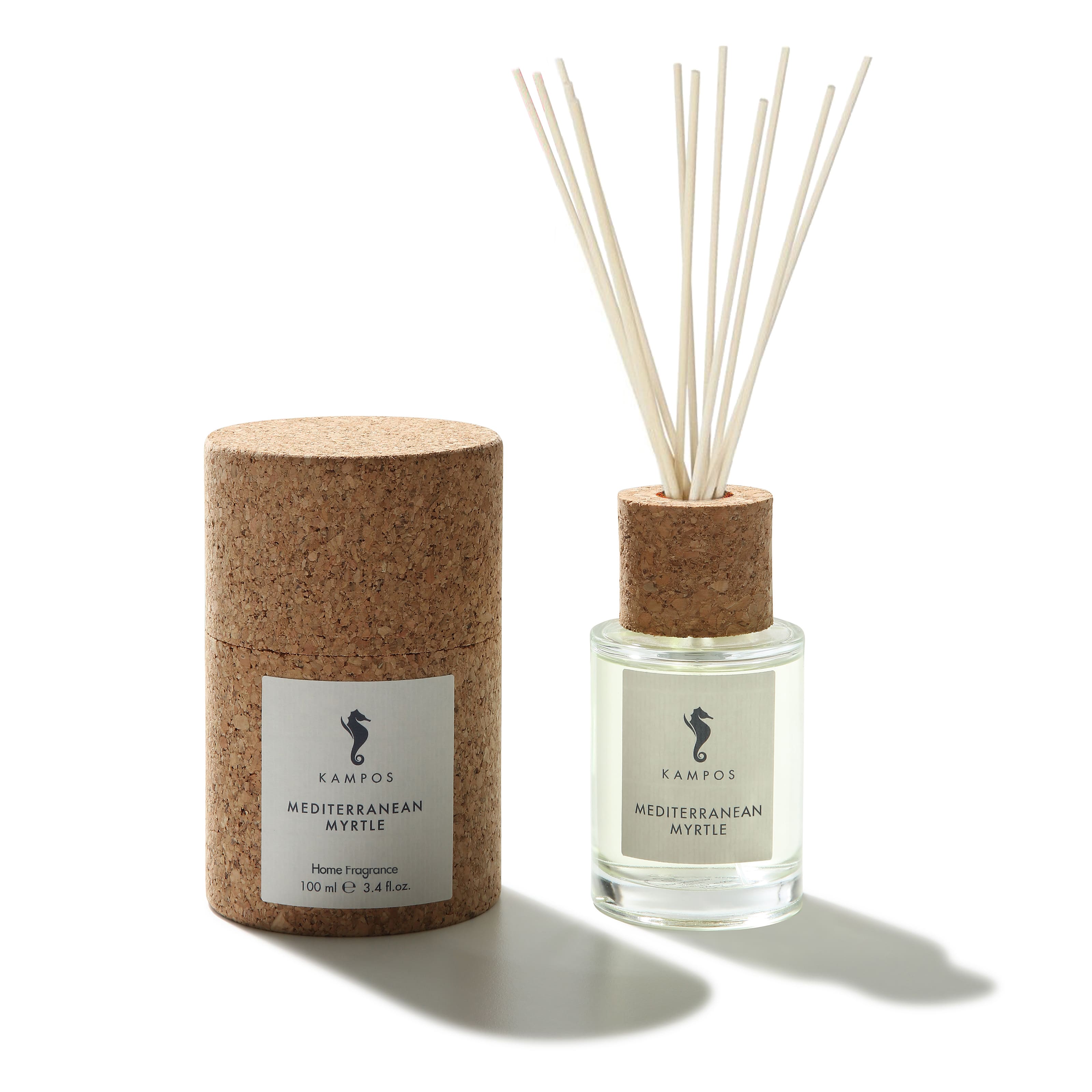 Fragranza ambiente Kampos Home con bastoncini, un'essenza che evoca la freschezza del Mediterraneo.
