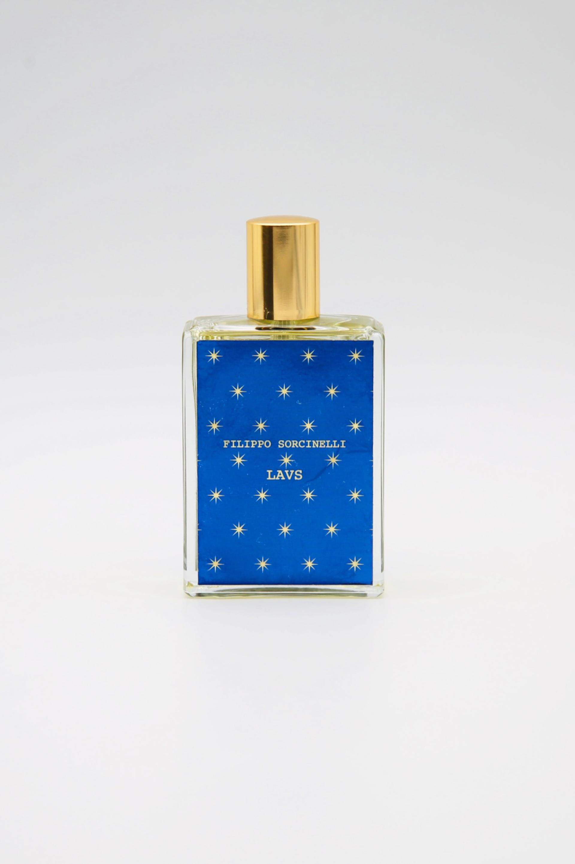 LAVS Christmas Edition di Filippo Sorcinelli, fragranza in edizione limitata con pack blu e oro