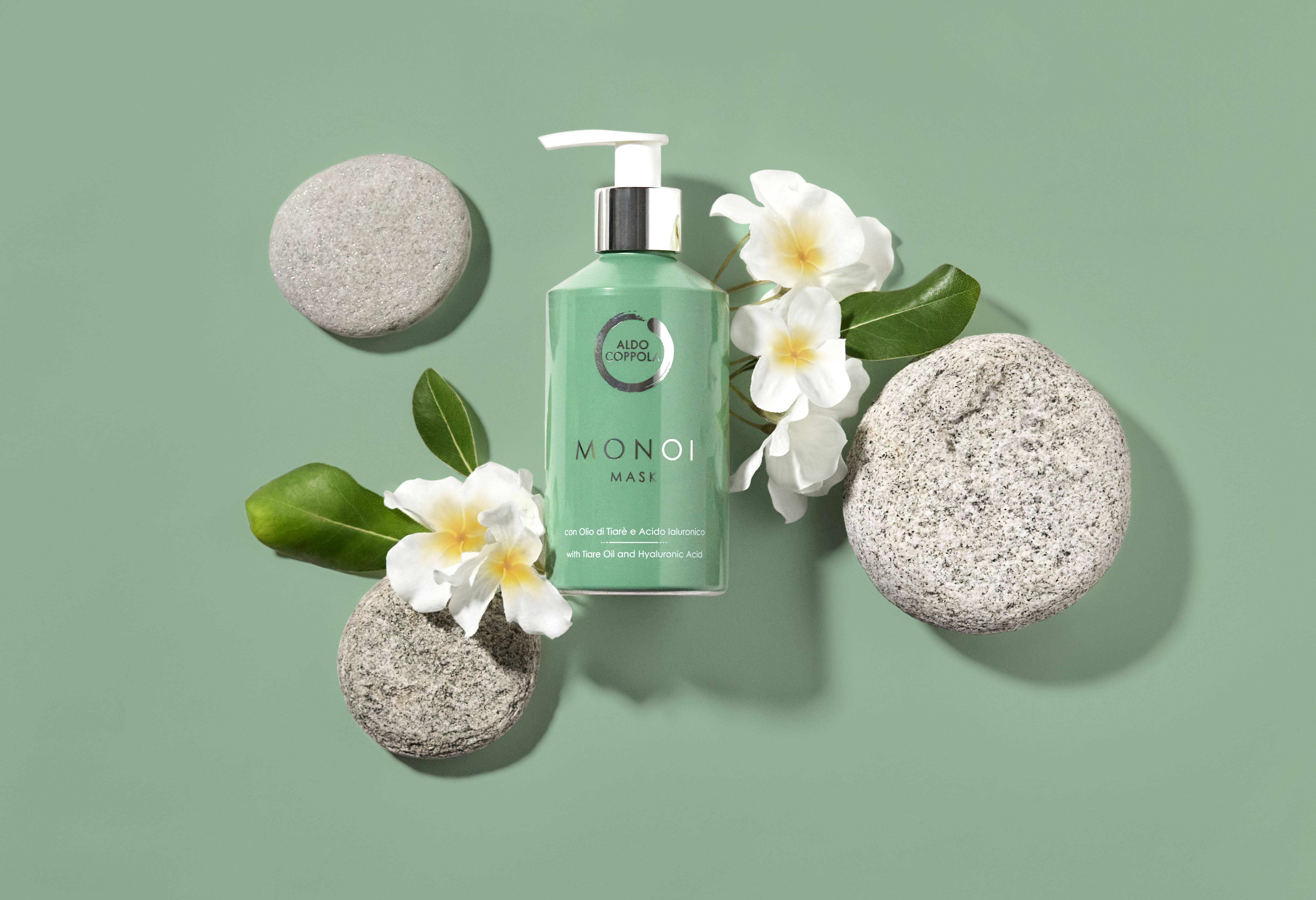 Maschera Monoi Aldo Coppola con olio di Monoi e acido ialuronico, per capelli nutriti e luminosi