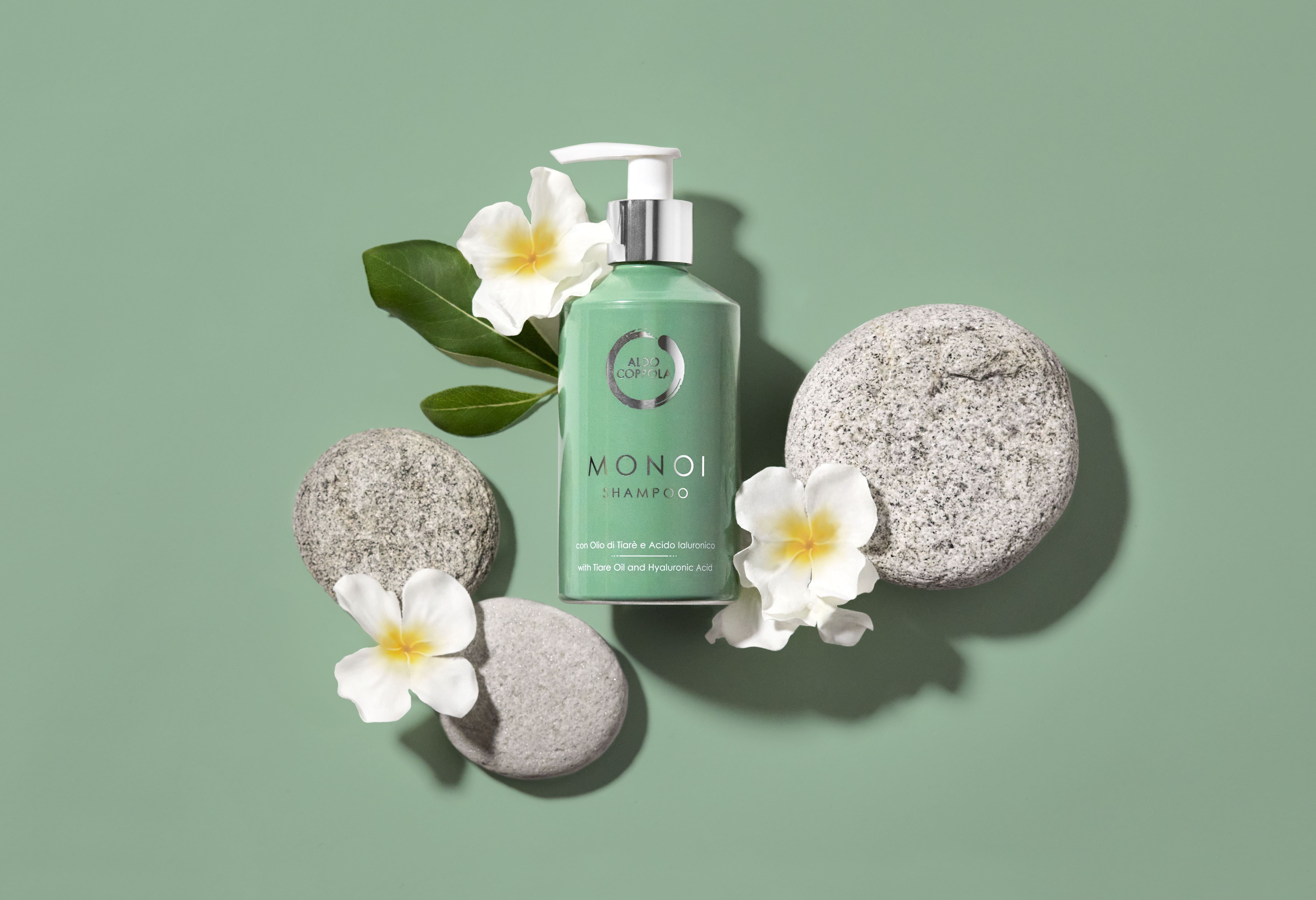 Shampoo Monoi Aldo Coppola con olio di Monoi e acido ialuronico, per capelli morbidi e luminosi