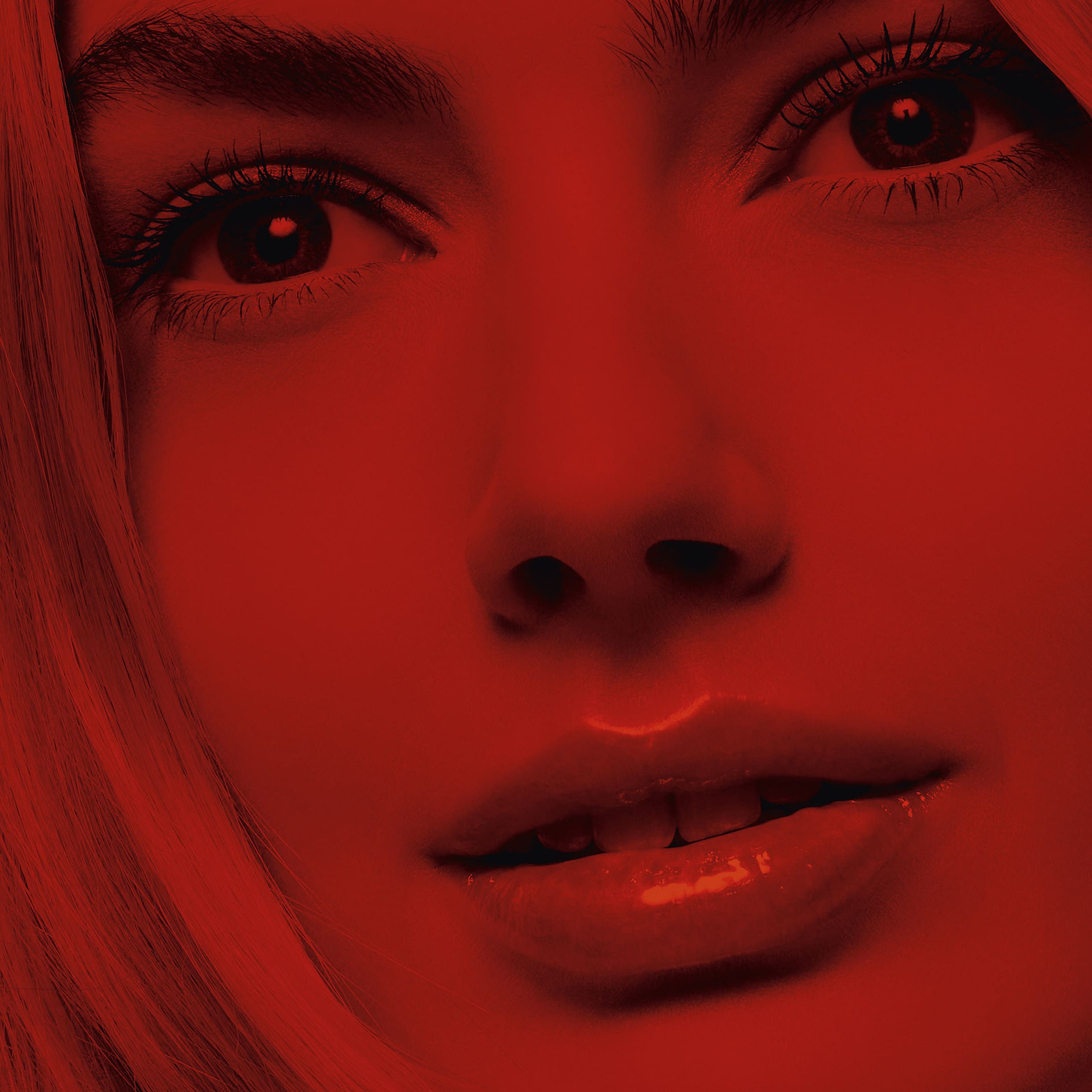 Clarins Lip Comfort Oil Edizione Limitata 54 Iconic Red, 10 anni di brillantezza e nutrimento