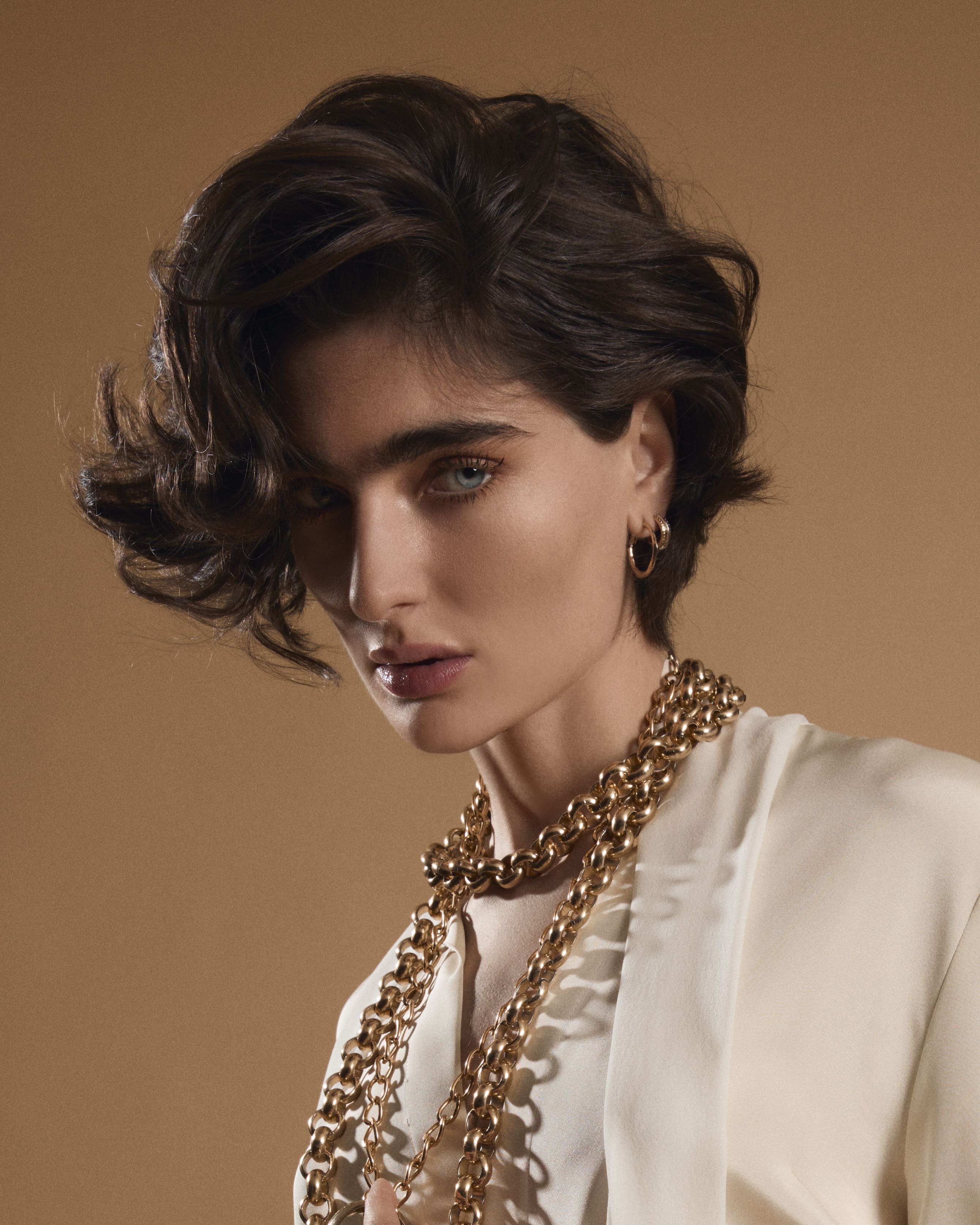 Le nuove tendenze capelli 2025 secondo l'Accademia Aldo Coppola, con tagli e colori innovativi che esaltano la bellezza naturale.