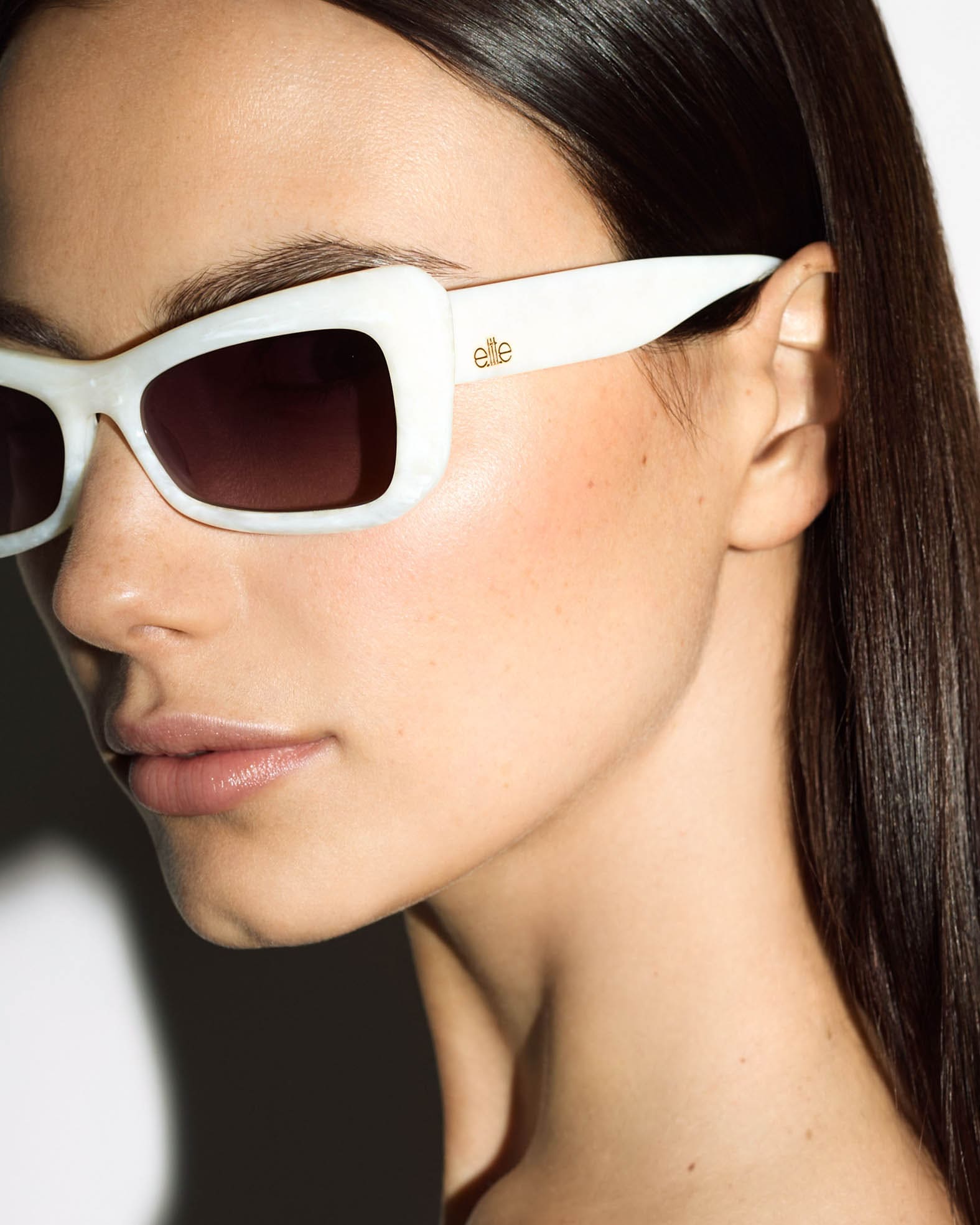 occhiali cat eye Fluxus Elite modello Lizzo elegante femminile