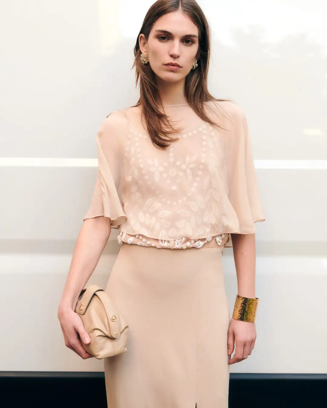 Abito lungo rosa della collezione Ceremony SS 2026 di Luisa Spagnoli, elegante, femminile e raffinato, ideale per cerimonie e occasioni speciali.