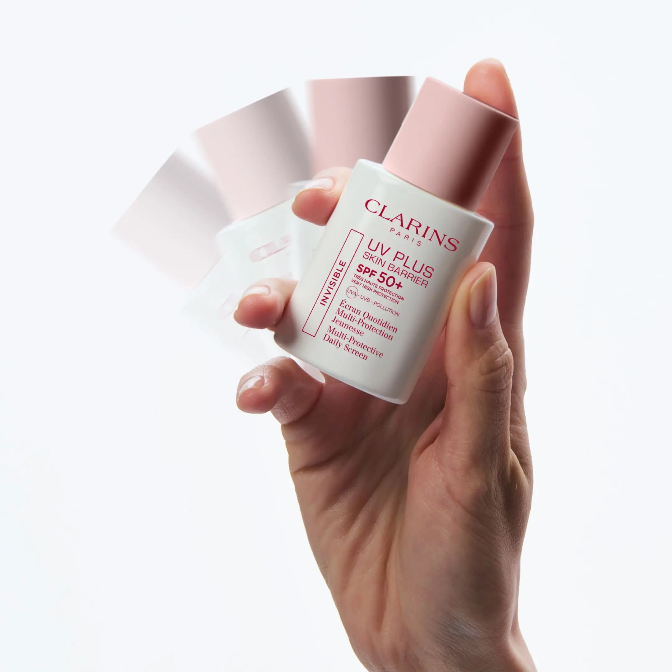 Clarins UV Plus Skin Barrier SPF50 trattamento viso leggero e protettivo per la pelle in città