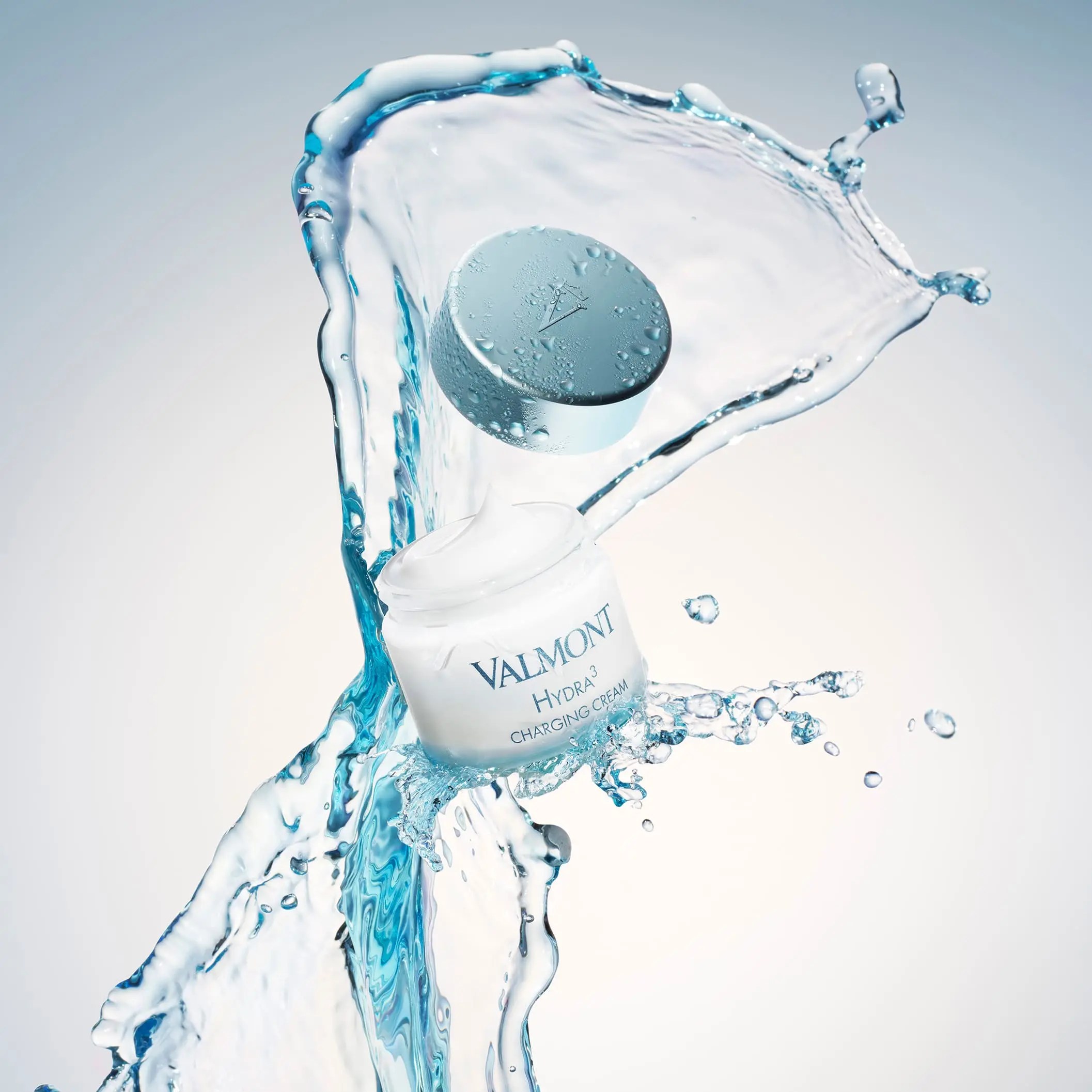 Hydra3 Charging Cream Valmont, crema viso ricca per idratazione intensa fino a 72 ore