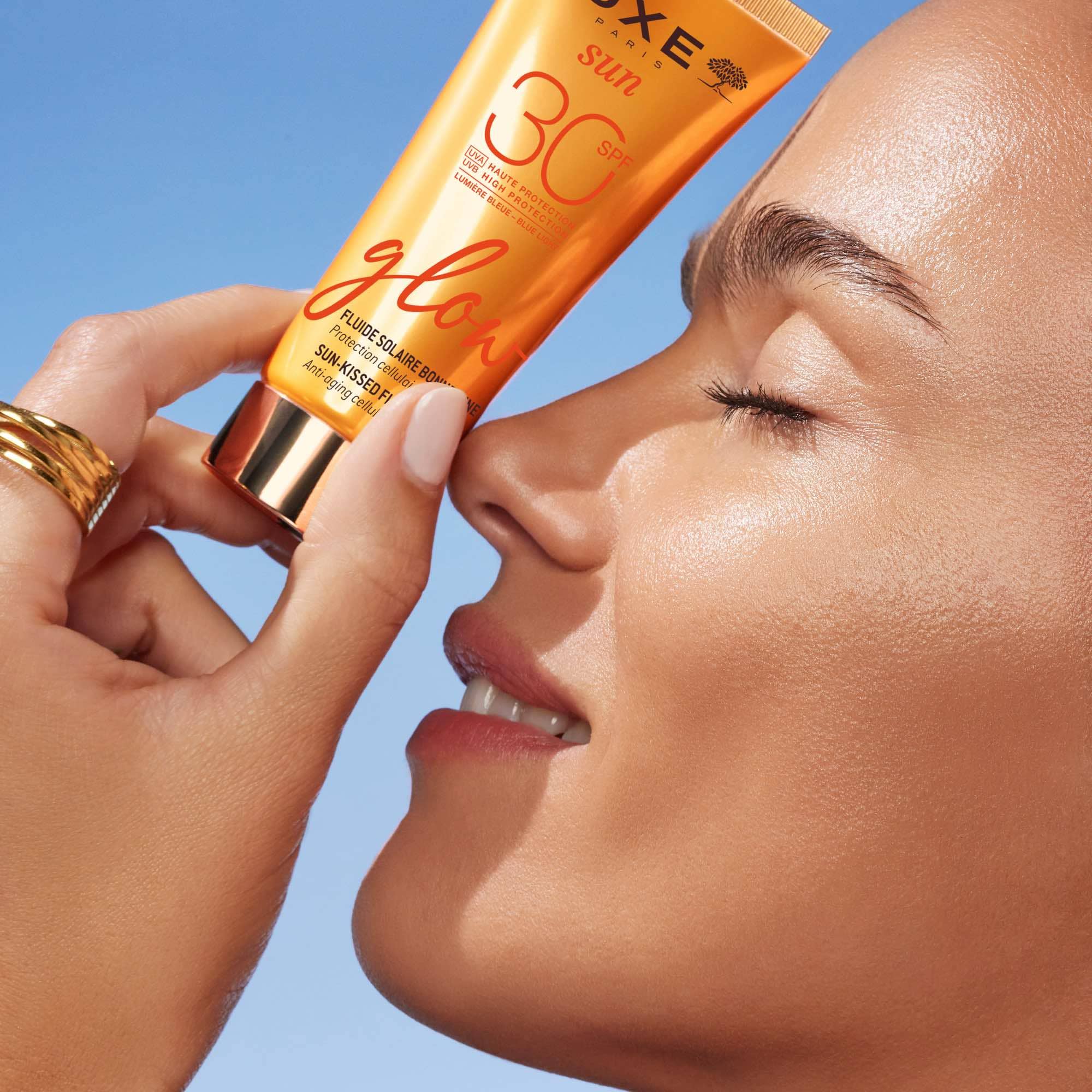 Fluido Solare Illuminante NUXE Sun SPF30 effetto glow